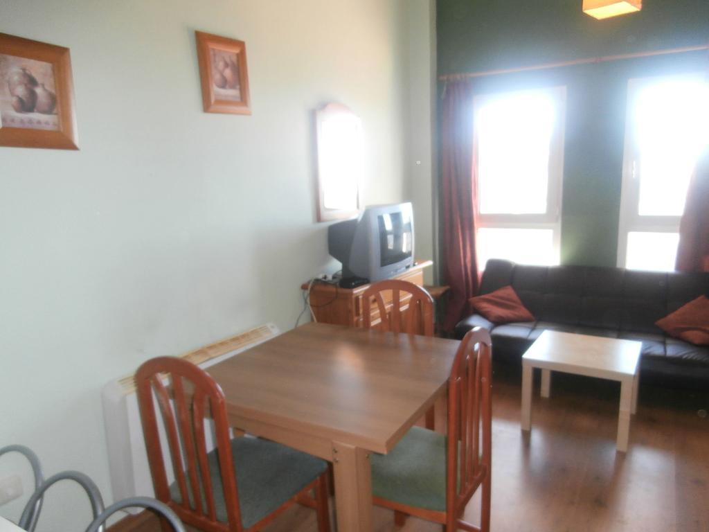 Apartamento Nievesol Con 2 Parking Y Wifi Sierra Nevada Room photo
